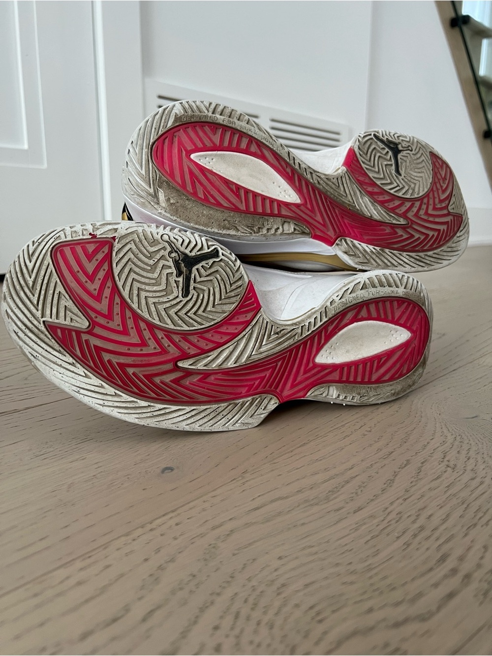 Jordan Men’s Cream and Gold Sneakers with Pink Accent - Picture 3 of 5